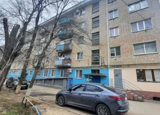 Продам трехкомнатную квартиру, 54.4 м2, Элиста, 1-й микрорайон, 24, 1-й микрорайон