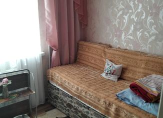 Продаю 3-комнатную квартиру, 70 м2, Симферополь, улица Маршала Жукова, 15, Железнодорожный район