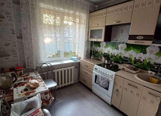 Продаю 4-ком. квартиру, 57.6 м2, Лесосибирск, 5-й микрорайон, 8