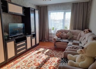 Четырехкомнатная квартира на продажу, 76 м2, село Изюмовка, Новая улица, 5
