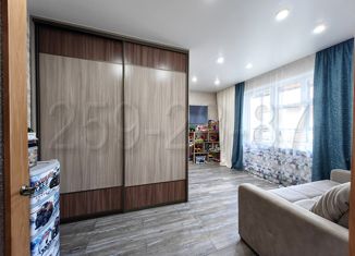 Продается 2-комнатная квартира, 50 м2, Красноярск, улица Петра Подзолкова, 5А