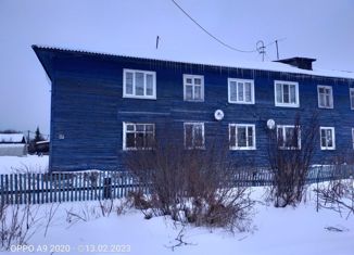 Продается 3-комнатная квартира, 49.7 м2, село Нюксеница, улица Мира, 17