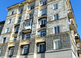 Продается 2-комнатная квартира, 48 м2, Новосибирск, проспект Дзержинского, 81