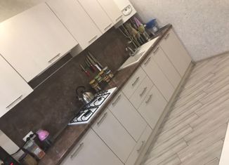 Продаю 2-ком. квартиру, 66 м2, Нальчик, улица Чернышевского, 195Б, ЖК Лотус Сити