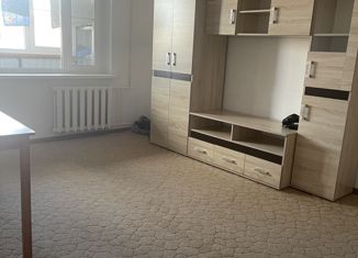 Продаю 1-ком. квартиру, 35 м2, Абинск, Республиканская улица, 2