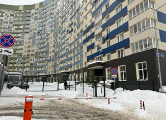 Продаю 1-ком. квартиру, 48.4 м2, Казань, улица Павлюхина, 108Б, Приволжский район