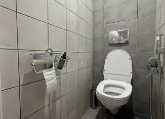 Продается двухкомнатная квартира, 53.7 м2, Москва, улица Лазо, 10, улица Лазо