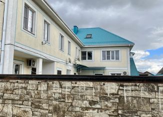 Продам 2-ком. квартиру, 62.4 м2, село Гайдук, Зелёная улица, 40