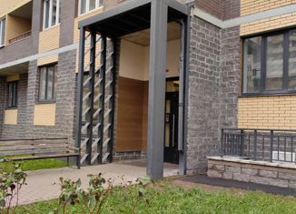 Продаю 2-ком. квартиру, 58.5 м2, Мурино, ЖК Северный, улица Шоссе в Лаврики, 68к2