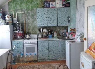 Продам 2-ком. квартиру, 56.8 м2, посёлок городского типа Ульяновка, улица Победы, 44