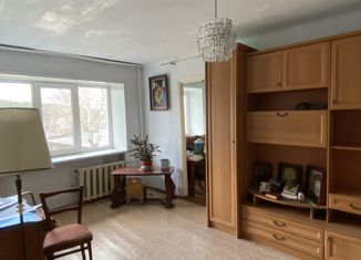 Продается трехкомнатная квартира, 54.9 м2, поселок городского типа Рудничный, Советская улица, 5