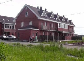 Продам таунхаус, 100 м2, деревня Брёхово, Ромашковая улица, 23