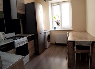 Продам 2-ком. квартиру, 47 м2, Казань, улица Аметьевская Магистраль, 4А, ЖК Садовое Кольцо