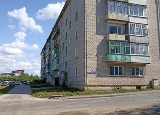 Продажа 3-комнатной квартиры, 58.4 м2, Харовск, улица Красное Знамя, 11