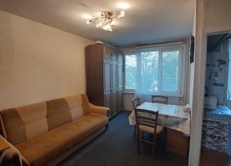 Продам трехкомнатную квартиру, 42.2 м2, Санкт-Петербург, Кубинская улица, 58, метро Ленинский проспект
