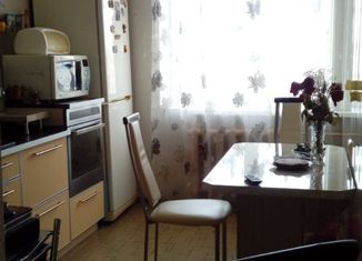 Продается 5-ком. квартира, 90.9 м2, Салават, бульвар Салавата Юлаева, 14А