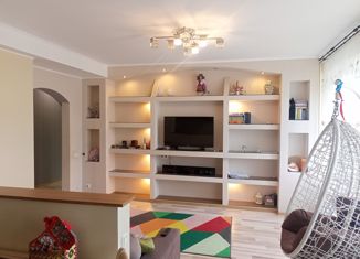 Продажа трехкомнатной квартиры, 101.3 м2, Железногорск, улица Сентюрева, 13к3