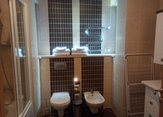 Продается четырехкомнатная квартира, 246 м2, Алушта, аллея Декабристов, 5