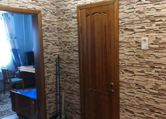 Продажа 2-ком. квартиры, 52.6 м2, Кыштым, улица Чернышевского, 8А