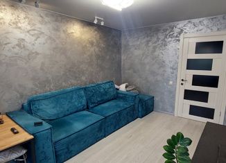 Продаю двухкомнатную квартиру, 50 м2, Березники, проспект Ленина, 61