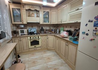 Аренда четырехкомнатной квартиры, 80 м2, Сочи, Садовая улица, 68, микрорайон Черемушки