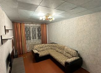 Трехкомнатная квартира на продажу, 56.5 м2, посёлок Ува, улица Ленина, 57