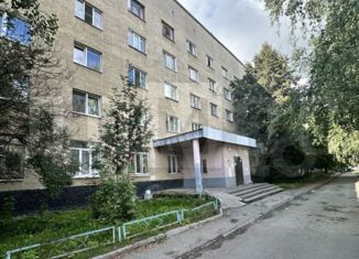 Продаю комнату, 18.1 м2, Екатеринбург, Надеждинская улица, 12В, метро Уральская