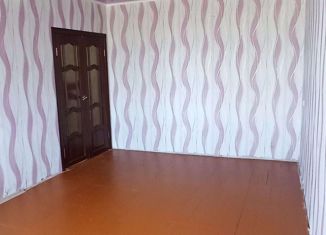 Продается 3-комнатная квартира, 57 м2, поселок Новобатурино, Центральная улица, 13