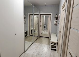 Продаю 2-комнатную квартиру, 61 м2, Екатеринбург, улица Павла Шаманова, 58, Академический район