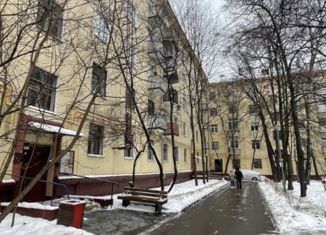Продажа двухкомнатной квартиры, 67 м2, Москва, улица Маршала Бирюзова, 41, станция Стрешнево