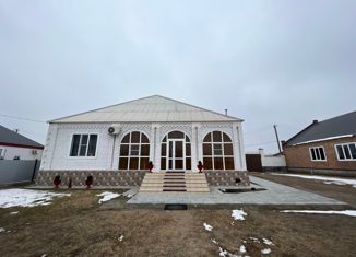 Продаю дом, 182 м2, село Знаменское, улица А. Айдамирова