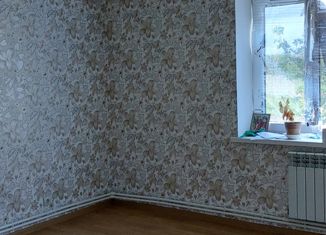 Продам двухкомнатную квартиру, 42.1 м2, поселок Углегорский, переулок Ясинецкого, 1