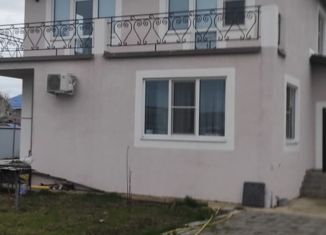 Продаю дом, 160 м2, село Витязево, улица Македонского, 9