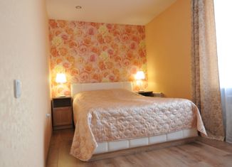 Продаю 3-комнатную квартиру, 50.2 м2, Артёмовский, улица Мира, 4