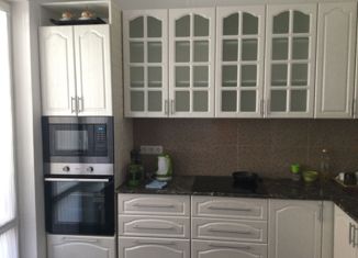 Продам 2-ком. квартиру, 58 м2, поселение Московский, улица Картмазовские Пруды, 2к2