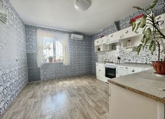 Продам двухкомнатную квартиру, 65.4 м2, Оренбургская область, улица 9 Мая, 24
