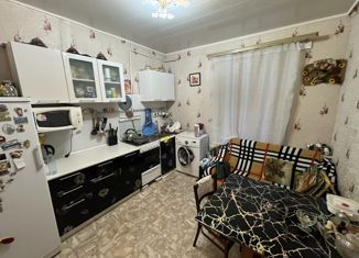 Продам двухкомнатную квартиру, 50.1 м2, Александров, улица Карабановский Парк, 7