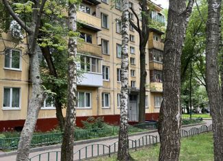 Продам трехкомнатную квартиру, 55 м2, Москва, улица Степана Шутова, 6к2