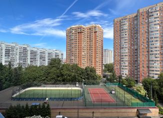 Продам двухкомнатную квартиру, 85 м2, Москва, улица Новаторов, 8к2, улица Новаторов