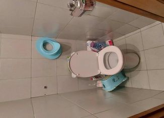 Сдам в аренду двухкомнатную квартиру, 52 м2, Обнинск, улица Курчатова, 52