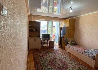 Продам 1-комнатную квартиру, 30 м2, Карачаевск, улица Орджоникидзе, 3