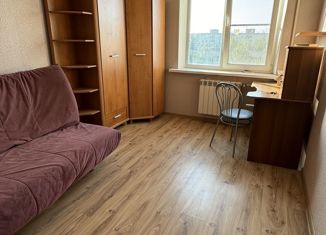 Продам 2-ком. квартиру, 54 м2, Смоленск, улица Петра Алексеева, 15/70