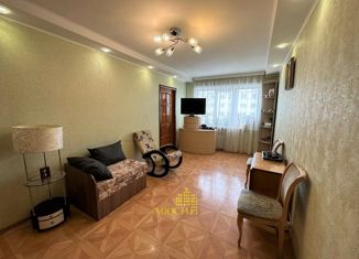 Трехкомнатная квартира на продажу, 53.5 м2, Магаданская область, Пролетарская улица, 32
