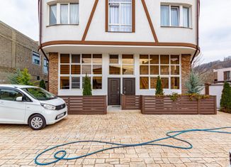 Продажа 2-комнатной квартиры, 38.6 м2, посёлок городского типа Дагомыс, Армавирская улица, 154/2