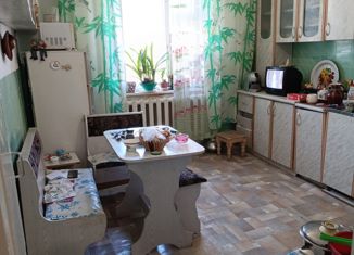 Продается четырехкомнатная квартира, 83.8 м2, Вилюйск, Октябрьская улица, 23А