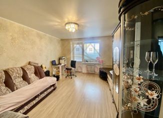 Продаю трехкомнатную квартиру, 60 м2, Борисоглебск, Первомайская улица, 83