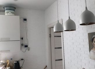 Продаю 2-ком. квартиру, 39 м2, Ставрополь, проезд Металлистов, 6, микрорайон № 4