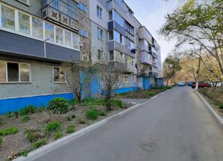2-комнатная квартира на продажу, 48.8 м2, Находка, улица Астафьева, 116