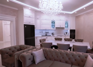 Сдаю в аренду четырехкомнатную квартиру, 150 м2, Казань, Чистопольская улица, 20Б, ЖК Панорама