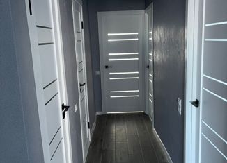 Продается 4-комнатная квартира, 74 м2, Ставрополь, улица Ленина, 270А, микрорайон № 6